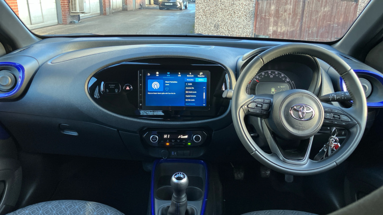 Toyota Aygo X 1.0 VVT-i Edge 5dr Petrol Hatchback